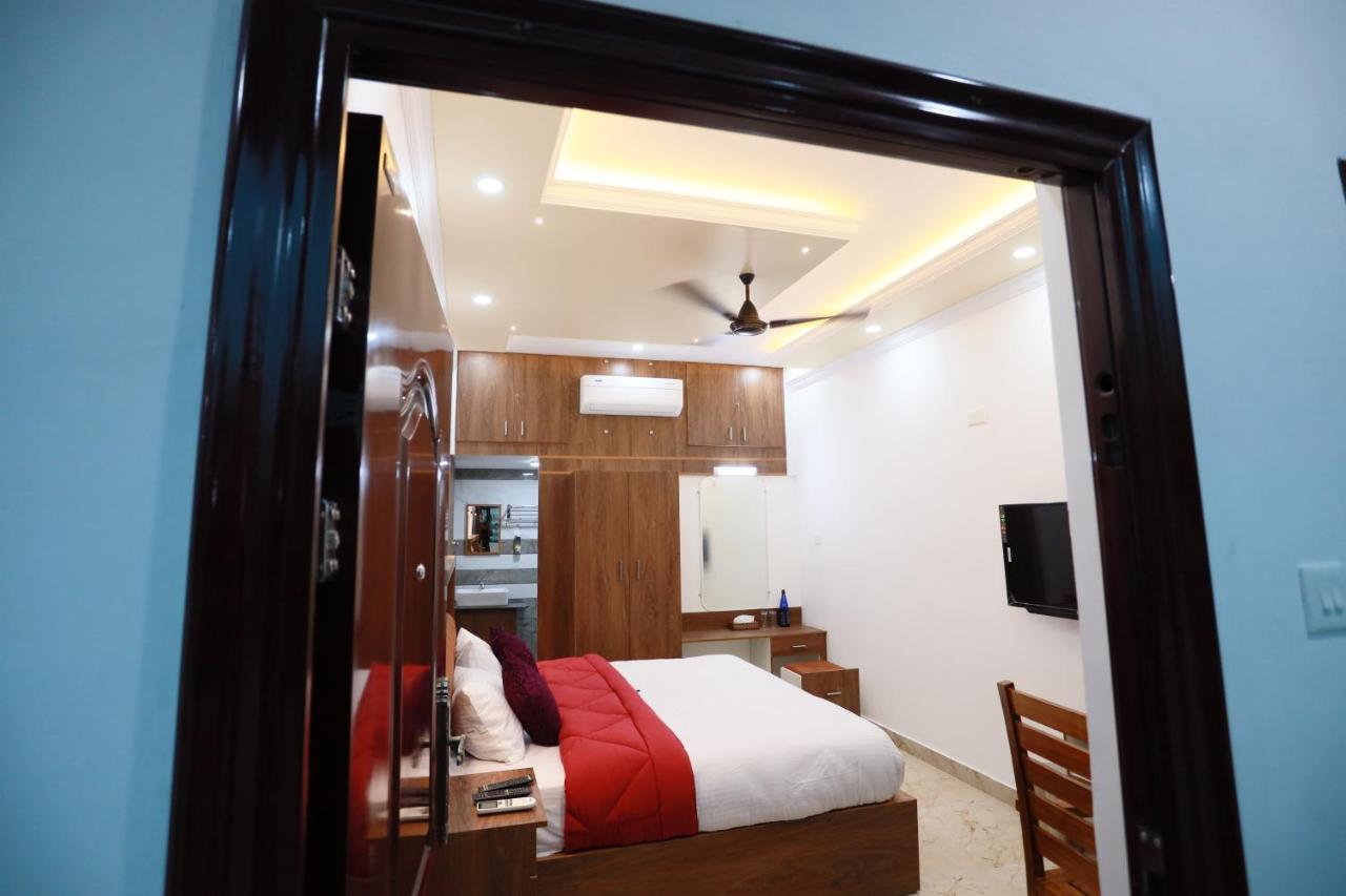Kausthubhom Residency Hotel Tiruvalla Eksteriør billede